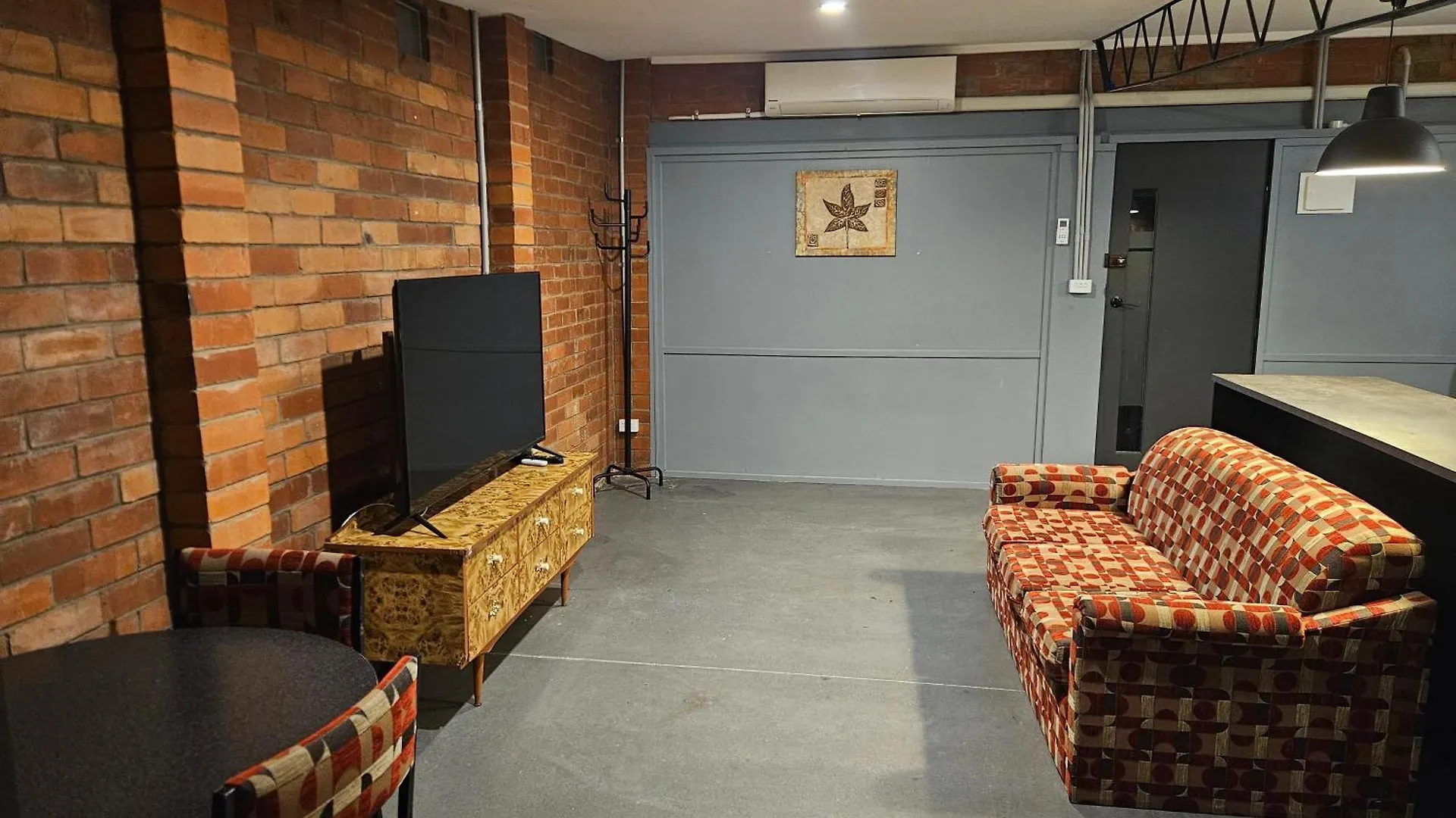 Canberra Hideaway